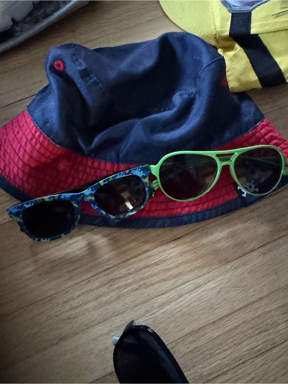 Navy & Red Bucket Hat with Two Kids Sunglasses kids 5t